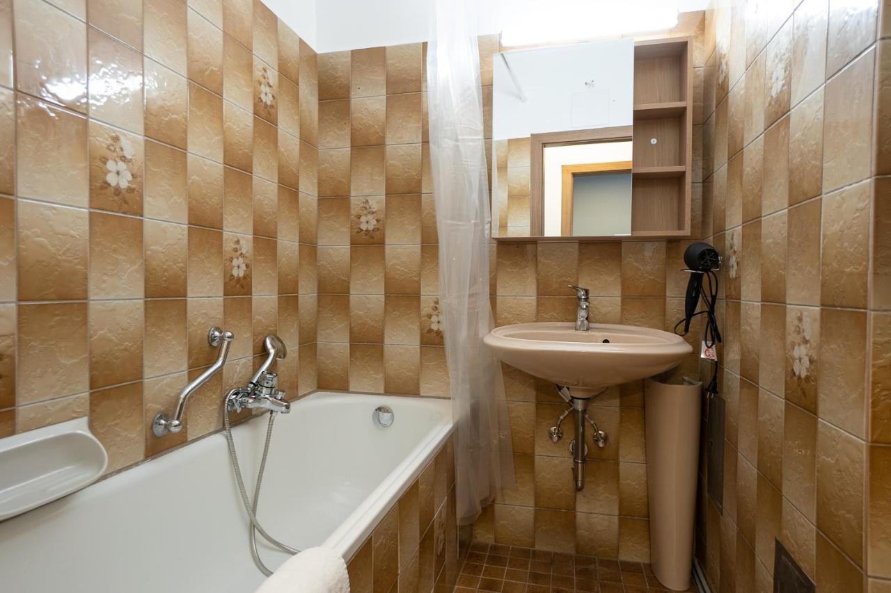Prater Parkview: Spacious 3-Bedroom Apartment with King Beds Vienna Exterior photo